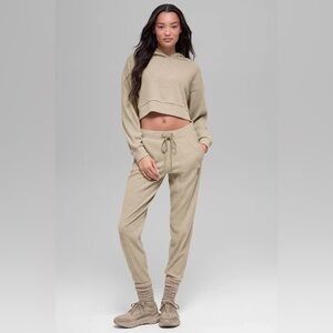 ALO Yoga “Muse” Set